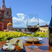 Una foto del restaurante Cielo Roofotp