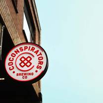 Una foto del restaurante Co-Conspirators Brewing Company