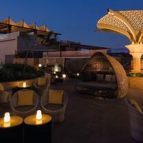 Een foto van restaurant Azura Panoramic Lounge - The St. Regis Abu Dhabi