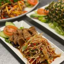 Manchester Cathedral Restaurants - Try Thai