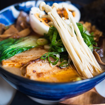 Una foto del restaurante Torikaya Ramen Bar