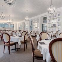 Une photo du restaurant Crystal Dining Room at Bedford Springs