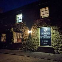 Une photo du restaurant The Lamb at Buckland