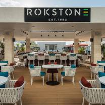 Foto von ROKstone Pool Bar & Grill Restaurant