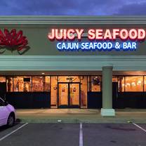 Restaurants near Landers Center - Juicy Seafood