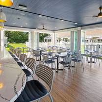 Una foto del restaurante Tides Kitchen and Bar at Pelham on Earle