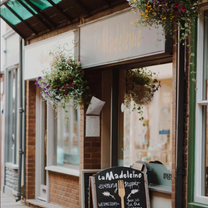 Restaurants near Hereford Cathedral - La Madeleine