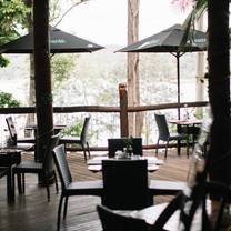 Una foto del restaurante Secrets on the Lake