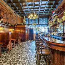Glenmoor Country Club Canton Restaurants - Bender's Tavern