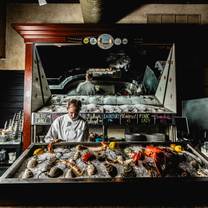 A photo of Max Oyster Bar - West Hartford Center restaurant