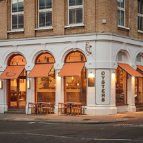 A photo of Pearly Queen restaurant