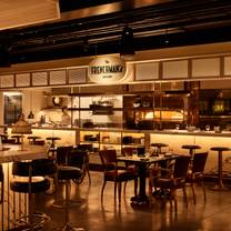 Une photo du restaurant The Frenchman’s Dough at Tin Building by Jean-Georges