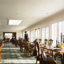 Una foto del restaurante The Dunes Restaurant & Bar @ Trump International Aberdeen