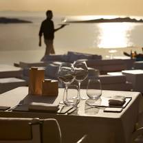 Een foto van restaurant Yēvo by Bill&Coo Mykonos