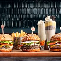 Une photo du restaurant Gordon Ramsay Burger Vancouver