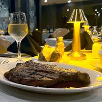 Una foto del restaurante Tom's Steak House