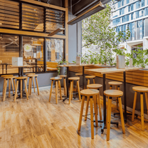 Restaurants near Melbourne Convention and Exhibition Centre - Oak and Vine - Melbourne