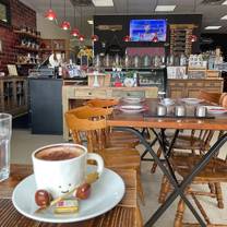 Moon Cafe & Pizza