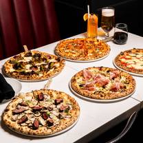 A photo of Za Cafe Pizzeria and Bar restaurant