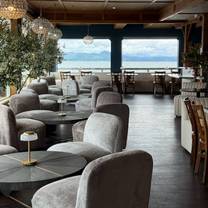 Una foto del restaurante Akres on the Pier