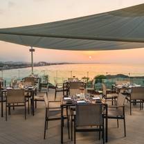 Une photo du restaurant The Edge - Crowne Plaza Muscat