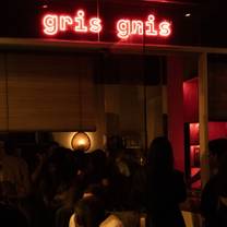 Una foto del restaurante gris gris