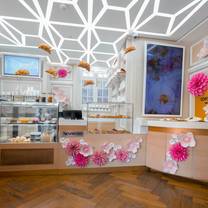 Una foto del restaurante Sofitel x Guerlain: Le Café