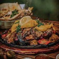 Una foto del restaurante Canalside Lounge