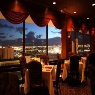 Restaurant Pick: Top Rated ($$$) near Smith Center Las Vegas