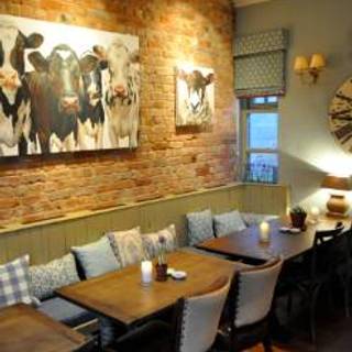 Restaurant Pick: Top Rated (&pound;&pound;) near Uttoxeter Racecourse