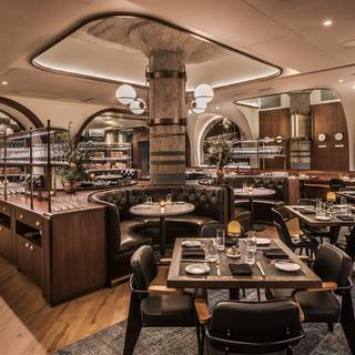 Restaurant Pick: Top Rated ($) near Epiphany Center for the Arts Chicago