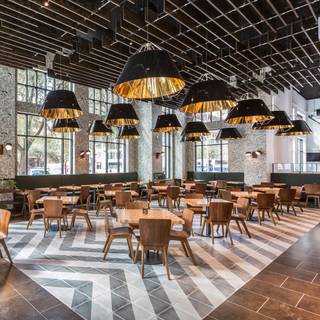 Restaurant Pick: Top Rated ($) near Last Concert Cafe