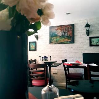 Restaurant Pick: Top Rated (&pound;&pound;) near Kensington Gardens London
