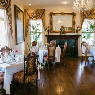 Restaurant Pick: Top Rated ($$) near College Park Center
