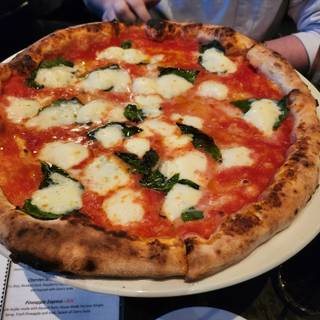 Pizza Rock Las Vegas – Gourmet pizzas, hand-crafted artisan