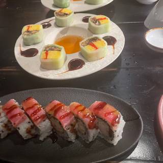 Kyojin Sushi