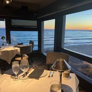 Mastro's Ocean Club in Malibu, CA United States - Apple Maps