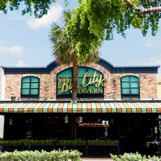 Restaurant Pick: Top Rated ($) near Backyard Fort Lauderdale