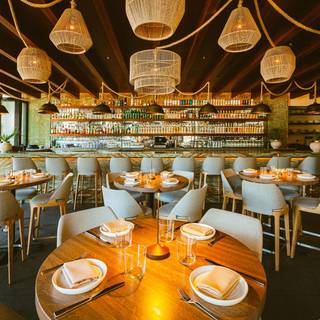 Restaurant Pick: Top Rated ($$) near Epiphany Center for the Arts Chicago