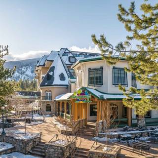 Come Monday Café - Margaritaville Resort Lake Tahoe