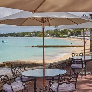 Beach Club Fairmont Royal Pavilion