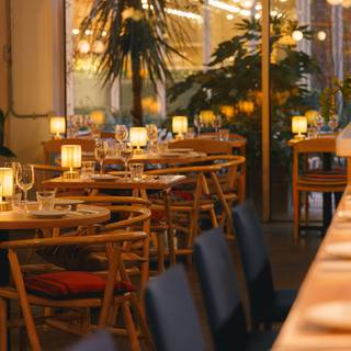Restaurant Pick: Top Rated (&pound;) near Tobacco Dock London