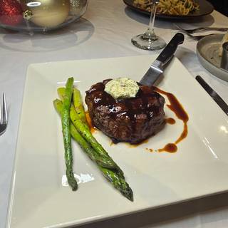 Chisholm's - American Beef and Ale House