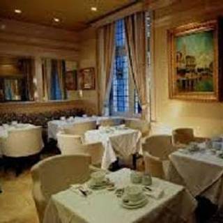 The Tea Room - Windsor Arms Hotel