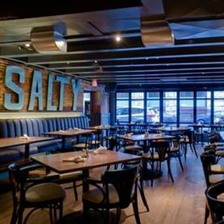 14 Restaurants Near Boston Marriott Long Wharf Opentable Central Wharf Company