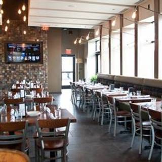 Best Restaurants In Castleton Keystone Crossings Opentable The North End Barbeque And Moonshine