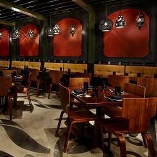 Best Restaurants In U Street Corridor Opentable Kapnos