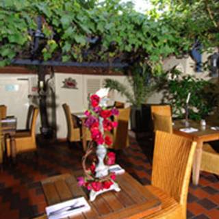 Annie's-Barnes