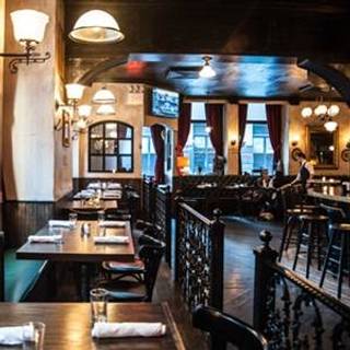 White Oak Tavern