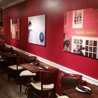 Mackie's Bar and Grill